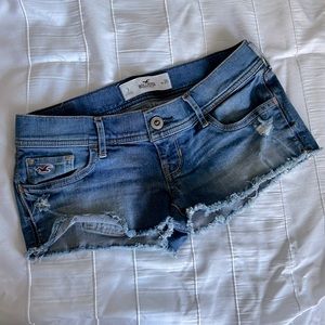 HOLLISTER Low Rise Cheeky Festival Style Cut Off Shorts